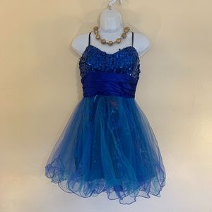 Deb Chiffon Satin Sequin Dress Size 11/12 Lined bodice Double layer of chiffon